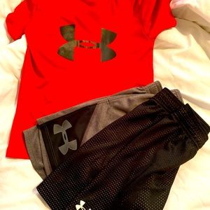 Under armour kids outfit.